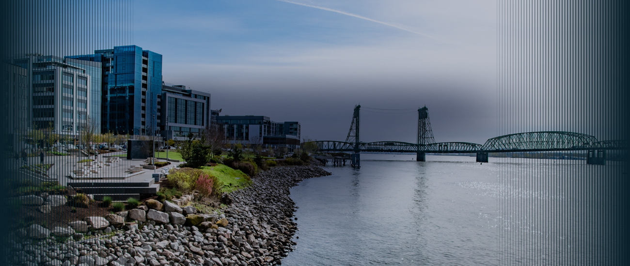 Oregon–Washington Bridge and Vancouver skyline from Waterfront Park